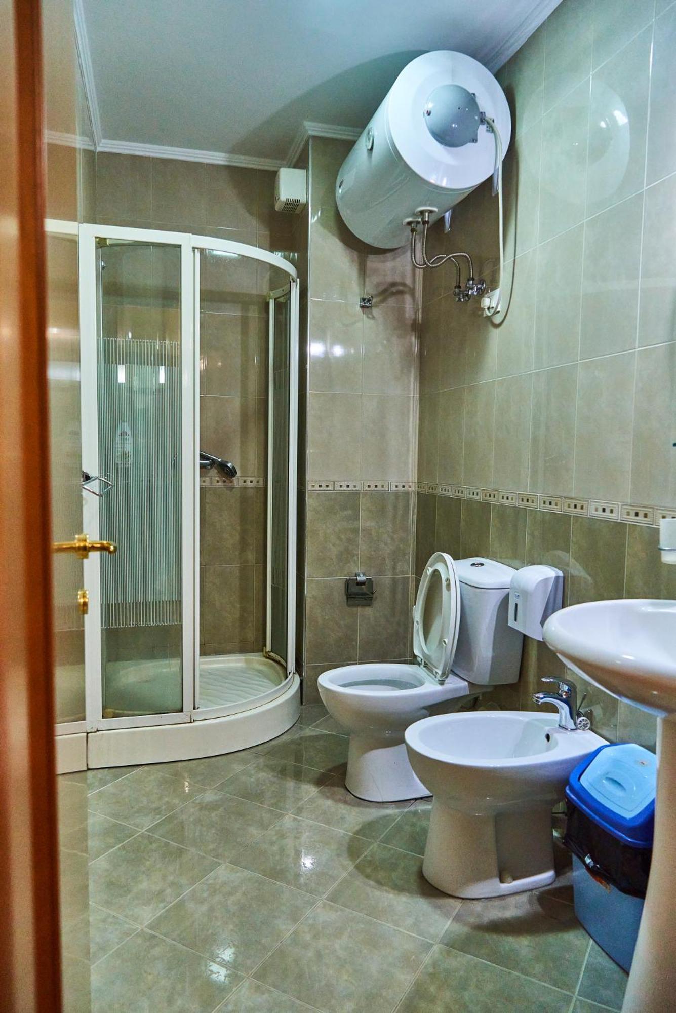 Kalpazo Home Skanderbeg Square Tirana Exteriör bild
