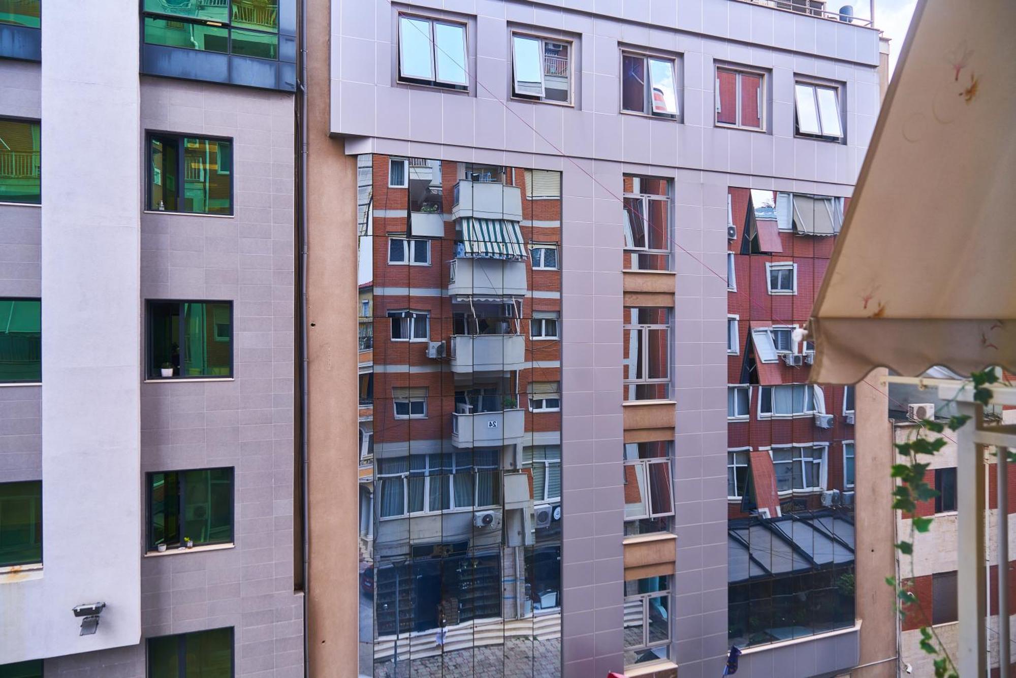 Kalpazo Home Skanderbeg Square Tirana Exteriör bild