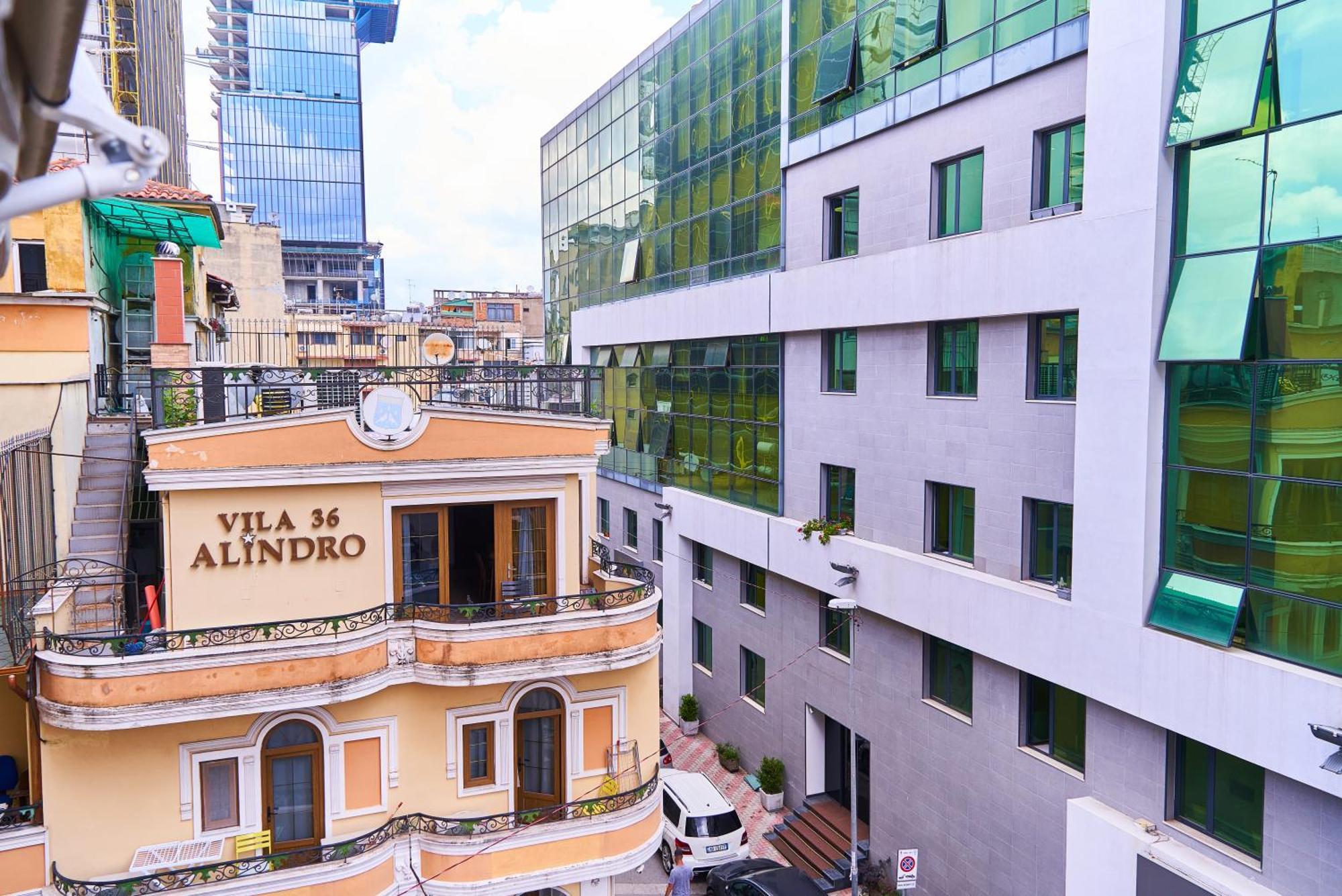 Kalpazo Home Skanderbeg Square Tirana Exteriör bild
